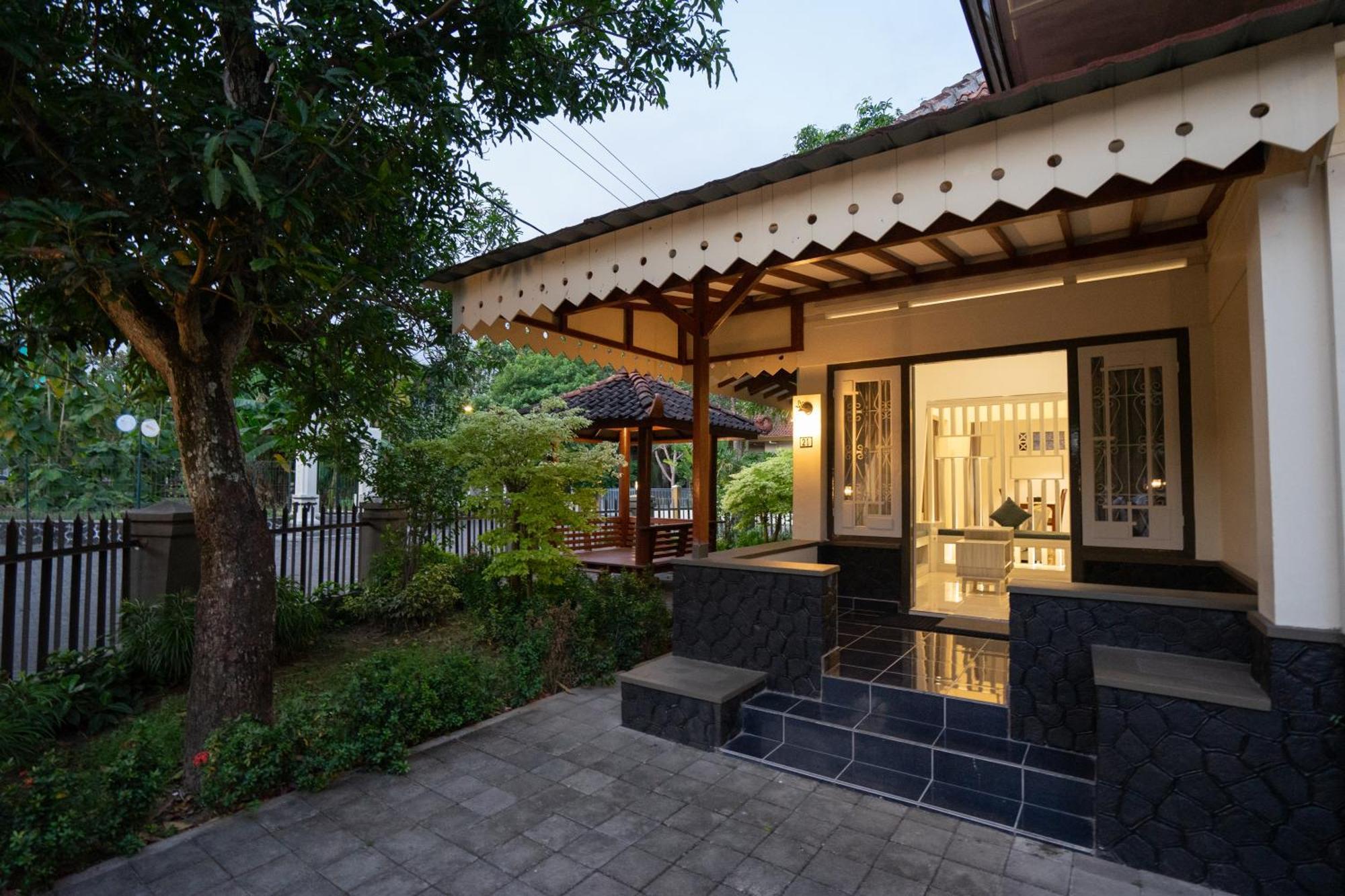 Yuwono Hotel & Villa Malioboro Yogyakarta Luaran gambar